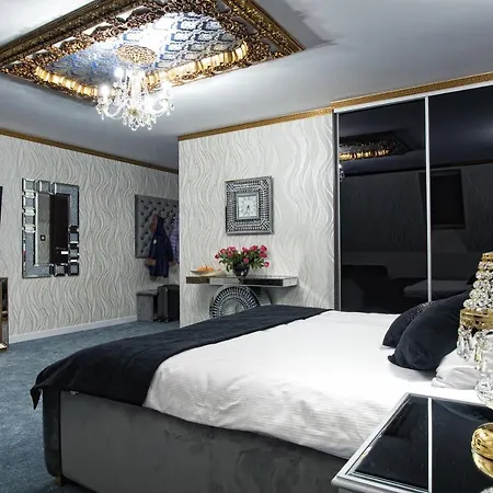Hotel Campari Ґура-Мотична Екстер'єр фото